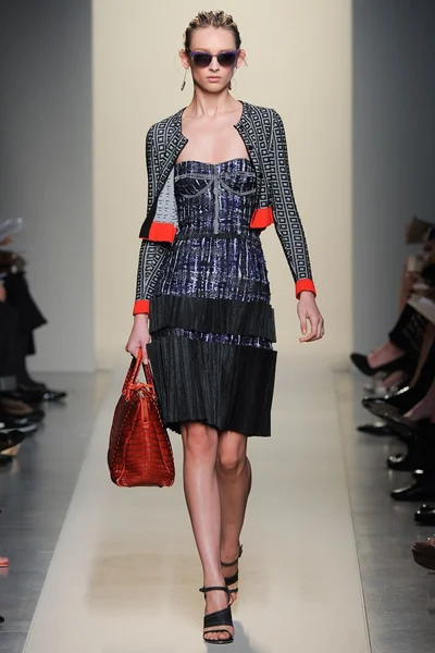 Look 14